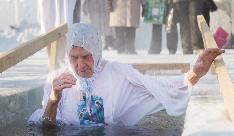 Крещение Господне 2019: какого числа, когда можно купаться