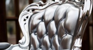 Мебель из металла: все что нужно знать