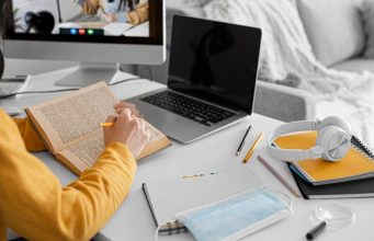 Образование в Москве: дистанционно без экзаменов и ЕГЭ