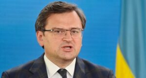 Глава МИД Украины Кулеба попросил ЕС объяснить заявления о санкциях против России