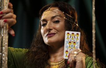 Индийские сериалы: погружение в яркий мир кино